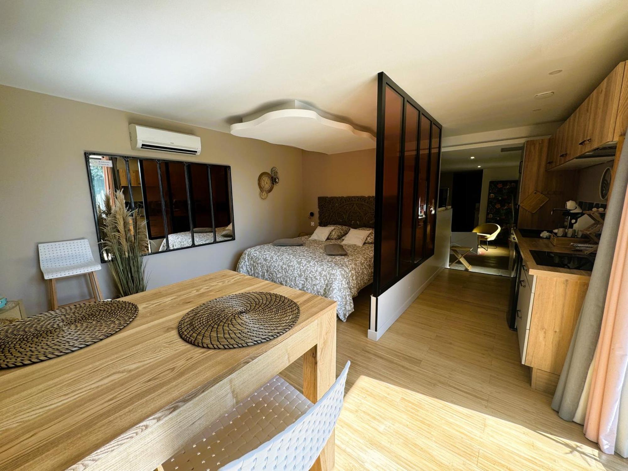 Le Dix - Classic Room - Vallabrix Proche Uzes المظهر الخارجي الصورة